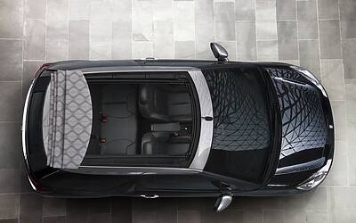 CITROEN DS3 CABRIO LANCIO SUL MERCATO DECAPOTTABILE FINO 120 KMH FANALE POSTERIORE 3D IPNOTICO TESTDRIVE PROVA SU STRADA FOTOGALLERY 028