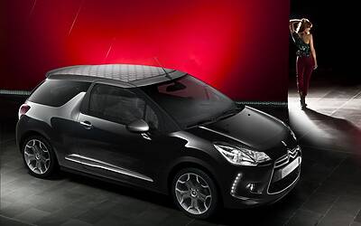 CITROEN DS3 CABRIO LANCIO SUL MERCATO DECAPOTTABILE FINO 120 KMH FANALE POSTERIORE 3D IPNOTICO TESTDRIVE PROVA SU STRADA FOTOGALLERY 058