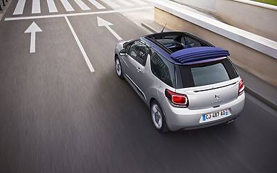 CITROEN DS3 CABRIO LANCIO SUL MERCATO DECAPOTTABILE FINO 120 KMH FANALE POSTERIORE 3D IPNOTICO TESTDRIVE PROVA SU STRADA FOTOGALLERY 101