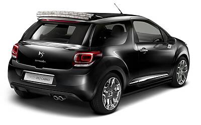 CITROEN DS3 CABRIO LANCIO SUL MERCATO DECAPOTTABILE FINO 120 KMH FANALE POSTERIORE 3D IPNOTICO TESTDRIVE PROVA SU STRADA FOTOGALLERY 103