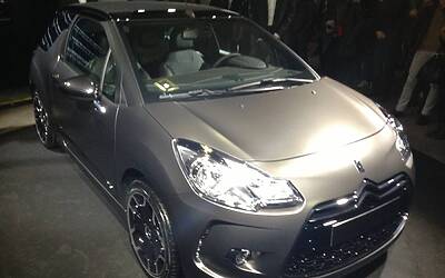 SERATA DI GALA E BENEFICENZA PER IL LANCIO CITROEN DS3 CABRIO LUOMO VOGUE MODA FASHION STYLE MILANO 09