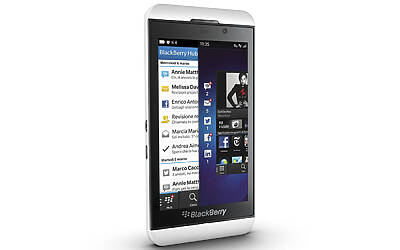 BlackBerryZ10 White ENG Gen SideAngleLeft
