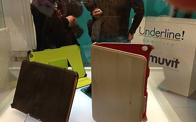 CELLY IL LANCIO MILANESE DELEL NUOVE INCREDIBILI COVER ESCLUSIVE PER IPHONE IPAD MINI SAMSUNG IN COLLABORAZIONE CON MARVEL MUVIT LAMBORGHINI ALLO SPAZIO ANNILUCE 03