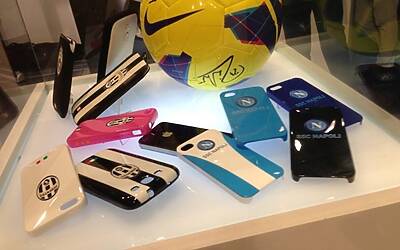 CELLY IL LANCIO MILANESE DELEL NUOVE INCREDIBILI COVER ESCLUSIVE PER IPHONE IPAD MINI SAMSUNG IN COLLABORAZIONE CON MARVEL MUVIT LAMBORGHINI ALLO SPAZIO ANNILUCE 10