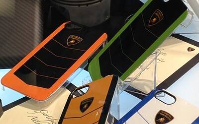 CELLY IL LANCIO MILANESE DELEL NUOVE INCREDIBILI COVER ESCLUSIVE PER IPHONE IPAD MINI SAMSUNG IN COLLABORAZIONE CON MARVEL MUVIT LAMBORGHINI ALLO SPAZIO ANNILUCE 20