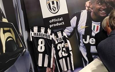 CELLY IL LANCIO MILANESE DELEL NUOVE INCREDIBILI COVER ESCLUSIVE PER IPHONE IPAD MINI SAMSUNG IN COLLABORAZIONE CON MARVEL MUVIT LAMBORGHINI ALLO SPAZIO ANNILUCE 24