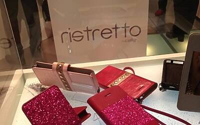 CELLY IL LANCIO MILANESE DELEL NUOVE INCREDIBILI COVER ESCLUSIVE PER IPHONE IPAD MINI SAMSUNG IN COLLABORAZIONE CON MARVEL MUVIT LAMBORGHINI ALLO SPAZIO ANNILUCE 44