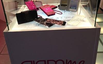 CELLY IL LANCIO MILANESE DELEL NUOVE INCREDIBILI COVER ESCLUSIVE PER IPHONE IPAD MINI SAMSUNG IN COLLABORAZIONE CON MARVEL MUVIT LAMBORGHINI ALLO SPAZIO ANNILUCE 45