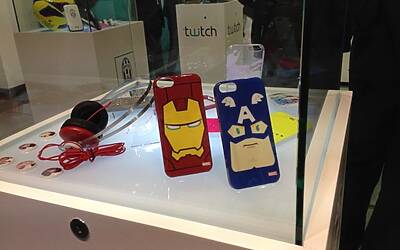 CELLY IL LANCIO MILANESE DELEL NUOVE INCREDIBILI COVER ESCLUSIVE PER IPHONE IPAD MINI SAMSUNG IN COLLABORAZIONE CON MARVEL MUVIT LAMBORGHINI ALLO SPAZIO ANNILUCE 61