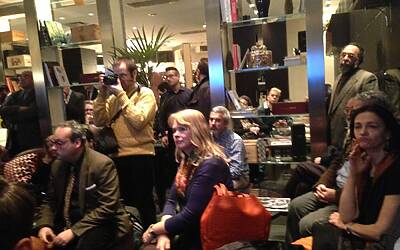 NIKON D7100 LA SERATA DI LANCIO DELLE NUOVE FOTOCAMERE NIKON AL VIRGIN CAFE DI MILANO CON TUTTA LA GAMMA DELLE MACCHINE FOTOGRAFICHE DIGITALI REFLEX E MIRRORLESS BRIDGE 09