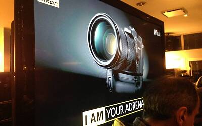 NIKON D7100 LA SERATA DI LANCIO DELLE NUOVE FOTOCAMERE NIKON AL VIRGIN CAFE DI MILANO CON TUTTA LA GAMMA DELLE MACCHINE FOTOGRAFICHE DIGITALI REFLEX E MIRRORLESS BRIDGE 18