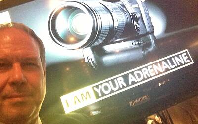 NIKON D7100 LA SERATA DI LANCIO DELLE NUOVE FOTOCAMERE NIKON AL VIRGIN CAFE DI MILANO CON TUTTA LA GAMMA DELLE MACCHINE FOTOGRAFICHE DIGITALI REFLEX E MIRRORLESS BRIDGE 21