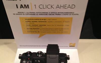 NIKON D7100 LA SERATA DI LANCIO DELLE NUOVE FOTOCAMERE NIKON AL VIRGIN CAFE DI MILANO CON TUTTA LA GAMMA DELLE MACCHINE FOTOGRAFICHE DIGITALI REFLEX E MIRRORLESS BRIDGE 25