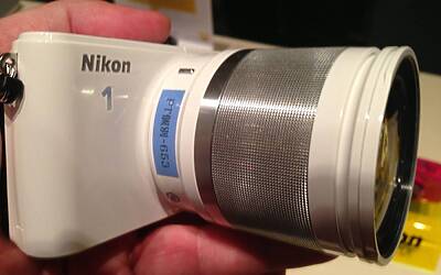 NIKON D7100 LA SERATA DI LANCIO DELLE NUOVE FOTOCAMERE NIKON AL VIRGIN CAFE DI MILANO CON TUTTA LA GAMMA DELLE MACCHINE FOTOGRAFICHE DIGITALI REFLEX E MIRRORLESS BRIDGE 27