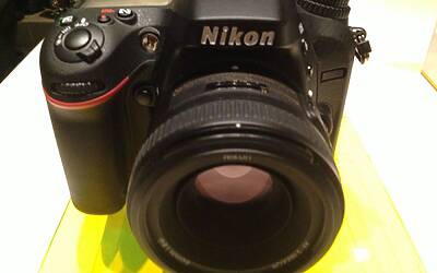 NIKON D7100 LA SERATA DI LANCIO DELLE NUOVE FOTOCAMERE NIKON AL VIRGIN CAFE DI MILANO CON TUTTA LA GAMMA DELLE MACCHINE FOTOGRAFICHE DIGITALI REFLEX E MIRRORLESS BRIDGE 34