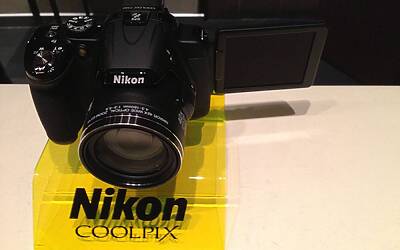 NIKON D7100 LA SERATA DI LANCIO DELLE NUOVE FOTOCAMERE NIKON AL VIRGIN CAFE DI MILANO CON TUTTA LA GAMMA DELLE MACCHINE FOTOGRAFICHE DIGITALI REFLEX E MIRRORLESS BRIDGE 361