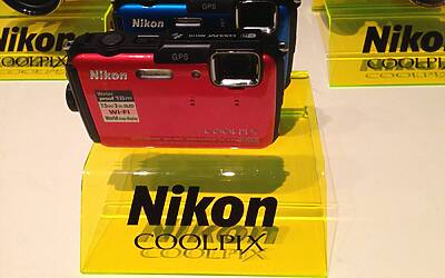 NIKON D7100 LA SERATA DI LANCIO DELLE NUOVE FOTOCAMERE NIKON AL VIRGIN CAFE DI MILANO CON TUTTA LA GAMMA DELLE MACCHINE FOTOGRAFICHE DIGITALI REFLEX E MIRRORLESS BRIDGE 40