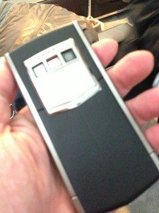 VERTU TI IL LANCIO MILANESE DEL NUOVO SMARTPHONE DI CASA VERTU AVVENUTO IN EVENTO ESCLUSIVO RISERVATO AL JET SET ED AI VIP NELLA SPLENDIDA BOUTIQUE DI VIA MONTENAPOLEONE 14