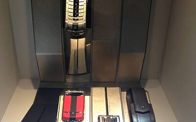 VERTU TI IL LANCIO MILANESE DEL NUOVO SMARTPHONE DI CASA VERTU AVVENUTO IN EVENTO ESCLUSIVO RISERVATO AL JET SET ED AI VIP NELLA SPLENDIDA BOUTIQUE DI VIA MONTENAPOLEONE 36