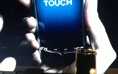 VERTU TI IL LANCIO MILANESE DEL NUOVO SMARTPHONE DI CASA VERTU AVVENUTO IN EVENTO ESCLUSIVO RISERVATO AL JET SET ED AI VIP NELLA SPLENDIDA BOUTIQUE DI VIA MONTENAPOLEONE 49