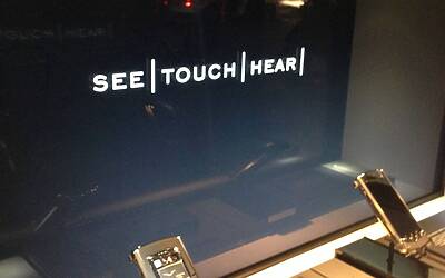 VERTU TI IL LANCIO MILANESE DEL NUOVO SMARTPHONE DI CASA VERTU AVVENUTO IN EVENTO ESCLUSIVO RISERVATO AL JET SET ED AI VIP NELLA SPLENDIDA BOUTIQUE DI VIA MONTENAPOLEONE 50