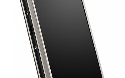 Vertu Ti 3Quarter WhiteBG