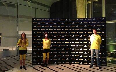 BOOSTMI ADIDAS BOOST MILANO LEVENTO PIU COOL E GLAMOUR AL GRATTACIELO PIRELLI DI MILANO PER IL LANCIO DELLE NUOVE ED ESCLUSIVA SCARPE DA RUNNING ADIDAS ENERGY BOOST 012