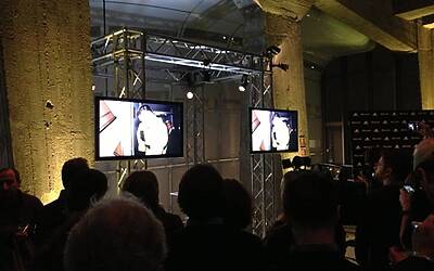 BOOSTMI ADIDAS BOOST MILANO LEVENTO PIU COOL E GLAMOUR AL GRATTACIELO PIRELLI DI MILANO PER IL LANCIO DELLE NUOVE ED ESCLUSIVA SCARPE DA RUNNING ADIDAS ENERGY BOOST 038