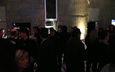 BOOSTMI ADIDAS BOOST MILANO LEVENTO PIU COOL E GLAMOUR AL GRATTACIELO PIRELLI DI MILANO PER IL LANCIO DELLE NUOVE ED ESCLUSIVA SCARPE DA RUNNING ADIDAS ENERGY BOOST 081