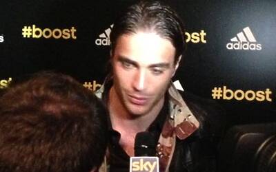 BOOSTMI ADIDAS BOOST MILANO LEVENTO PIU COOL E GLAMOUR AL GRATTACIELO PIRELLI DI MILANO PER IL LANCIO DELLE NUOVE ED ESCLUSIVA SCARPE DA RUNNING ADIDAS ENERGY BOOST 100