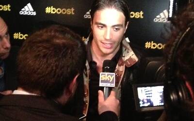 BOOSTMI ADIDAS BOOST MILANO LEVENTO PIU COOL E GLAMOUR AL GRATTACIELO PIRELLI DI MILANO PER IL LANCIO DELLE NUOVE ED ESCLUSIVA SCARPE DA RUNNING ADIDAS ENERGY BOOST 104