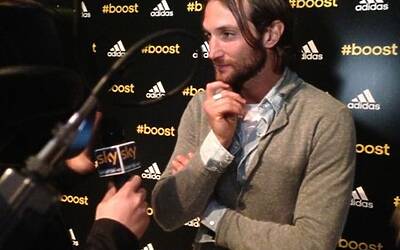 BOOSTMI ADIDAS BOOST MILANO LEVENTO PIU COOL E GLAMOUR AL GRATTACIELO PIRELLI DI MILANO PER IL LANCIO DELLE NUOVE ED ESCLUSIVA SCARPE DA RUNNING ADIDAS ENERGY BOOST 112