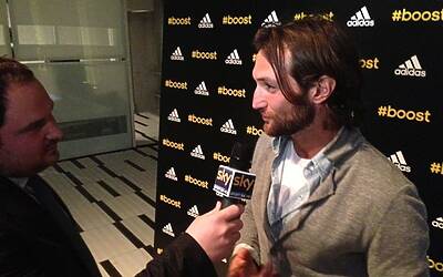 BOOSTMI ADIDAS BOOST MILANO LEVENTO PIU COOL E GLAMOUR AL GRATTACIELO PIRELLI DI MILANO PER IL LANCIO DELLE NUOVE ED ESCLUSIVA SCARPE DA RUNNING ADIDAS ENERGY BOOST 113