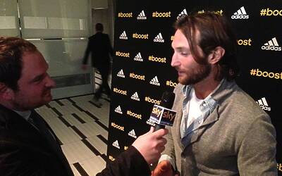 BOOSTMI ADIDAS BOOST MILANO LEVENTO PIU COOL E GLAMOUR AL GRATTACIELO PIRELLI DI MILANO PER IL LANCIO DELLE NUOVE ED ESCLUSIVA SCARPE DA RUNNING ADIDAS ENERGY BOOST 115