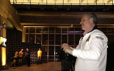 BOOSTMI ADIDAS BOOST MILANO LEVENTO PIU COOL E GLAMOUR AL GRATTACIELO PIRELLI DI MILANO PER IL LANCIO DELLE NUOVE ED ESCLUSIVE SCARPE 02