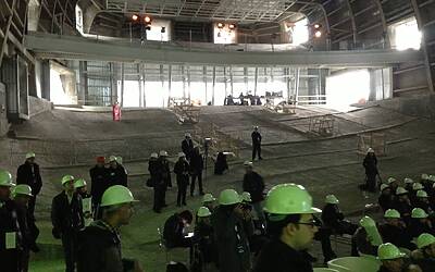 HTC ONE SMARTPHONE ANDROID IN ALLUMINIO LA PRESENTAZIONE A ROMA NELLA NUVOLA DI FUKSAS IN COSTRUZIONE DENTRO IL CANTIERE DEL CENTRO CONGRESSI PIU INNOVATIVO DITALIA 04