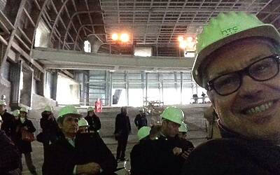 HTC ONE SMARTPHONE ANDROID IN ALLUMINIO LA PRESENTAZIONE A ROMA NELLA NUVOLA DI FUKSAS IN COSTRUZIONE DENTRO IL CANTIERE DEL CENTRO CONGRESSI PIU INNOVATIVO DITALIA 17