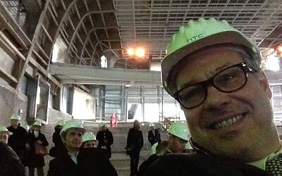 HTC ONE SMARTPHONE ANDROID IN ALLUMINIO LA PRESENTAZIONE A ROMA NELLA NUVOLA DI FUKSAS IN COSTRUZIONE DENTRO IL CANTIERE DEL CENTRO CONGRESSI PIU INNOVATIVO DITALIA 18