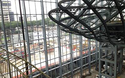 HTC ONE SMARTPHONE ANDROID IN ALLUMINIO LA PRESENTAZIONE A ROMA NELLA NUVOLA DI FUKSAS IN COSTRUZIONE DENTRO IL CANTIERE DEL CENTRO CONGRESSI PIU INNOVATIVO DITALIA 62