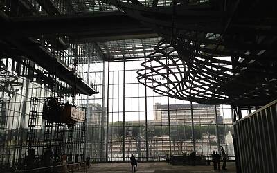 HTC ONE SMARTPHONE ANDROID IN ALLUMINIO LA PRESENTAZIONE A ROMA NELLA NUVOLA DI FUKSAS IN COSTRUZIONE DENTRO IL CANTIERE DEL CENTRO CONGRESSI PIU INNOVATIVO DITALIA 72