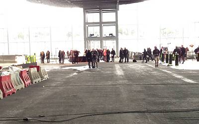 HTC ONE SMARTPHONE ANDROID IN ALLUMINIO LA PRESENTAZIONE A ROMA NELLA NUVOLA DI FUKSAS IN COSTRUZIONE DENTRO IL CANTIERE DEL CENTRO CONGRESSI PIU INNOVATIVO DITALIA 88