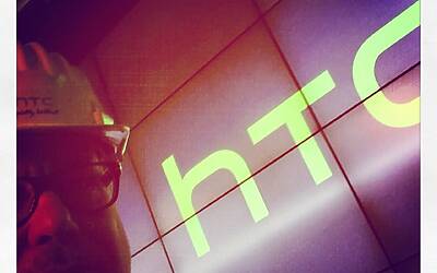 HTC ONE SMARTPHONE ANDROID IN ALLUMINIO LA PRESENTAZIONE A ROMA NELLA NUVOLA DI FUKSAS IN COSTRUZIONE DENTRO IL CANTIERE DEL CENTRO CONGRESSI PIU INNOVATIVO DITALIA 91