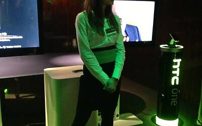 HTC ONE SMARTPHONE LTE ANDROID LA SERATA E LA FESTA DI LANCIO A MILANO AL MIB DI PIAZZA AFFARI PER CELEBRARE IL NUOVO PRODOTTO 23