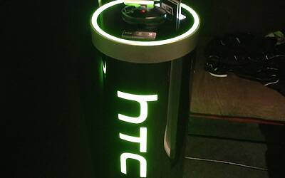 HTC ONE SMARTPHONE LTE ANDROID LA SERATA E LA FESTA DI LANCIO A MILANO AL MIB DI PIAZZA AFFARI PER CELEBRARE IL NUOVO PRODOTTO 25