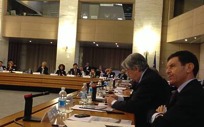 KEY4BIZ BEYOND DUBAI WCIT LA CENA DI GALA HOTEL HASSLER ED IL CONVEGNO ISTITUZIONALE ALLA FARNESINA MINISTERO DEGLI ESTERI DI ROMA DOVE SI SONO DISCUSSI I FUTURI ASSETTI DELLA RETE INTERNET 090