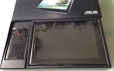 PADFONE 2 ASUS UNBOXING LO SMARTPHONE ANDROID CHE SI INTEGRA E DIVENTA UN TABLET IN UN PEZZO UNICO 10