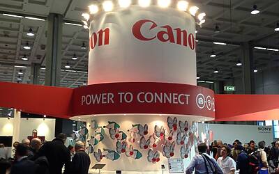 PHOTOSHOW 2013 LA MANIFESTAZIONE DELLA FOTOGRAFIA DIGITALE CHE SI TIENE A FIERAMILANO CITY DOVE LA FOTOGRAFIA DA SPETTACOLO E SI PRESENTANO I NUOVI PRODOTTI AL MERCATO 036