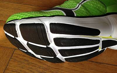 PUMA MOBIUM ELITE SCARPE DA RUNNING UNBOXING SENZATIMORE PROVA TECNICA SU STRADA PRIMO TEST DRIVE CORSA URBANA MILANO CITTA 73