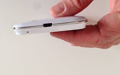 STONEX SMARTPHONE ANDROID 3G DUAL SIM PRODOTTO IN ITALIA LEGGERO ED ECONOMICO 12