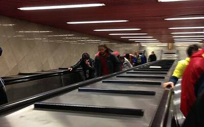 STRAMILANO 2013 42 edizione LE FOTO INEDITE DELLA CORSA PODISITICA PIU ESCLUSIVA E DIVERTENTE DI MILANO CON I RUNNER PIU DINAMICI E SCATTANTI 003